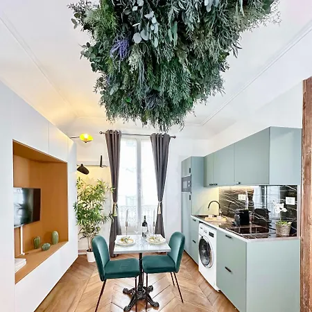 Sumptuous Flat With Lift Near Opera Apartment Paris